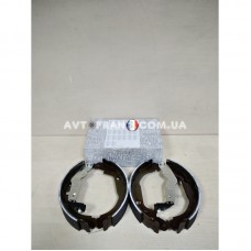 440605238R Колодки гальмівні задні 4х4 Renault Оригінал