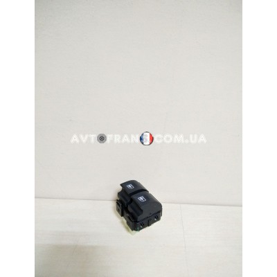 254110431R Кнопка склопідйомника лівих дверей Renault Dokker (2013-...) Оригінал