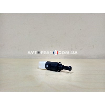 7700414988 Вмикач стоп-сигналу (жабка) Renault Symbol (2009-2013) Оригінал